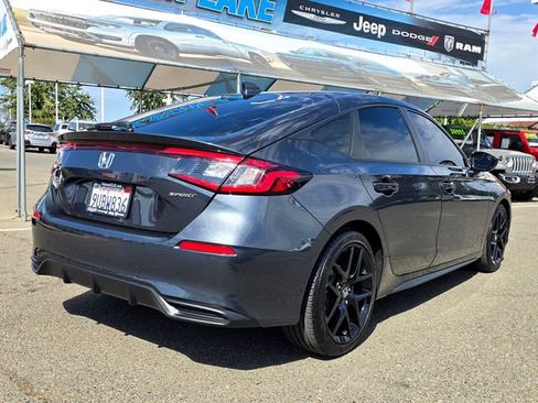 Used 2025 Honda Civic Sport image 4