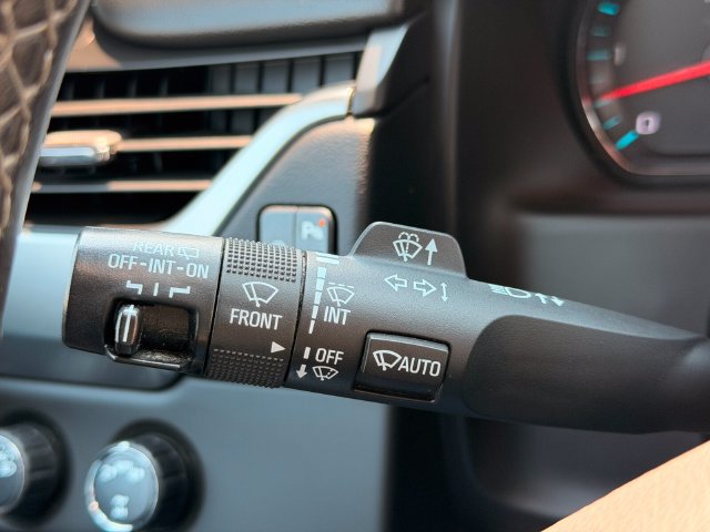 Used 2017 Chevrolet Tahoe Premier AWD/4WD image 19