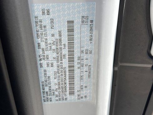 New 2025 Ford E-Transit 148 Medium Roof image 17