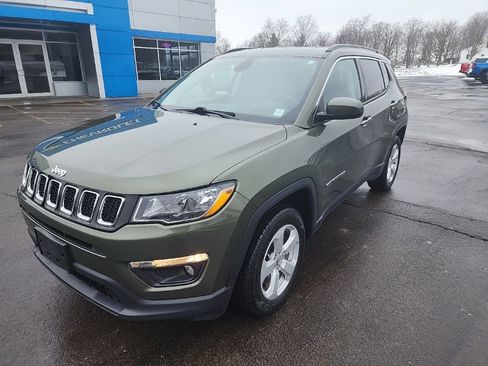 Used 2020 Jeep Compass Latitude w/ Popular Equipment Group image 3