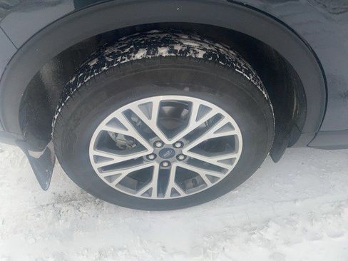 Used 2022 Ford Escape SEL w/ Technology Package image 8