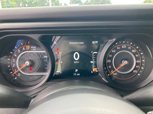 New 2025 Jeep Gladiator Sport image 15