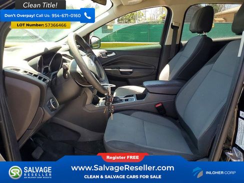 Used 2017 Ford Escape SE w/ Equipment Group 201A AWD/4WD image 9