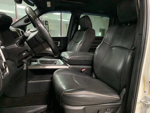 Used 2016 RAM 2500 Limited AWD/4WD image 9