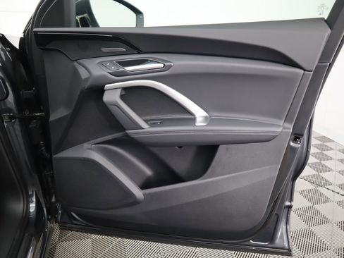 Used 2025 Audi Q5 Premium Plus w/ Premium Plus image 28