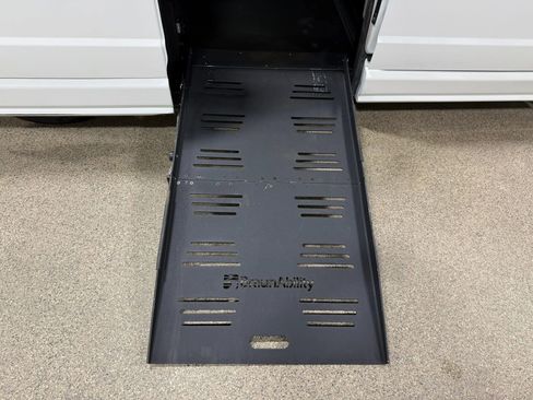 Used 2019 Dodge Grand Caravan SXT image 33