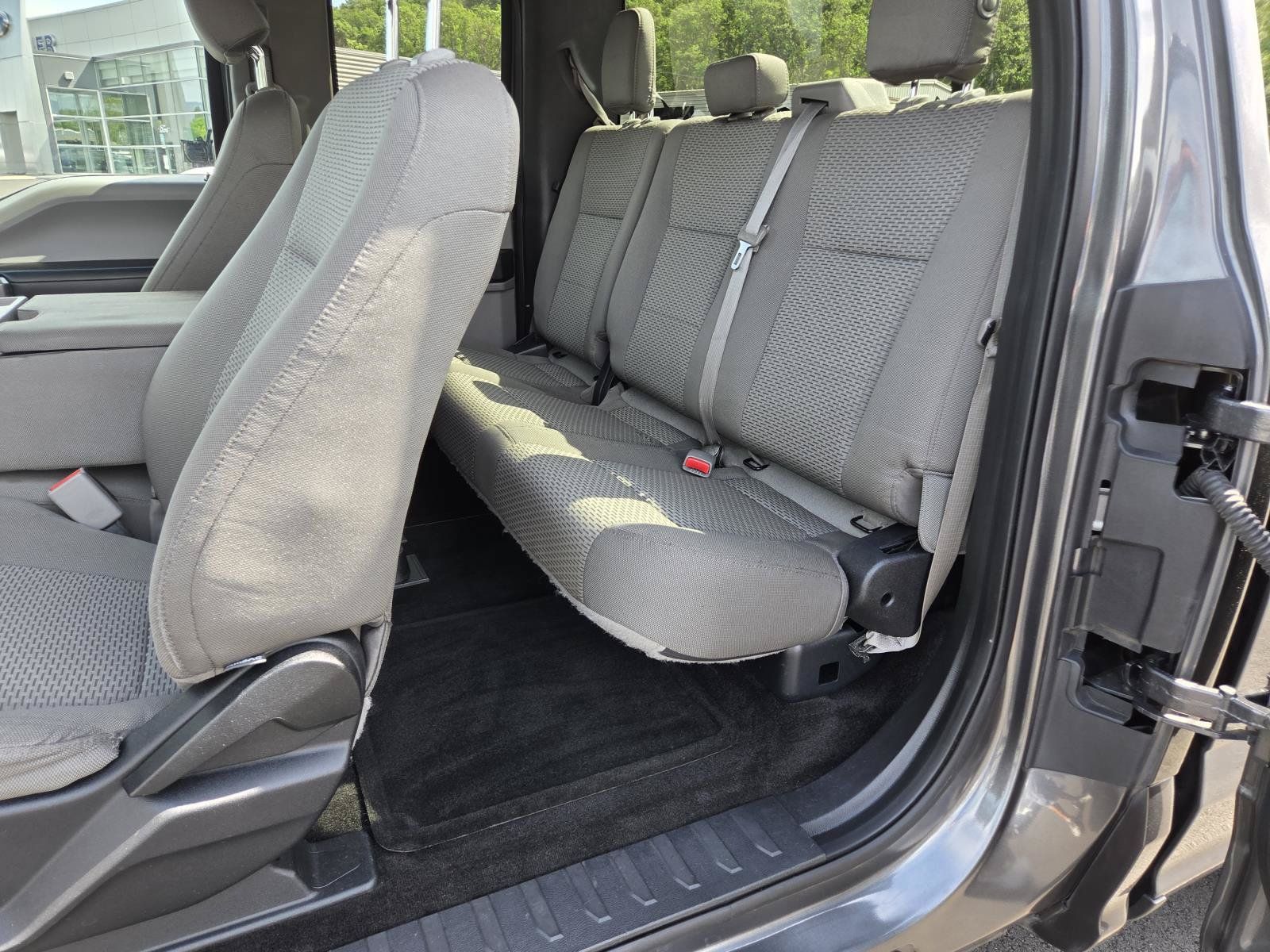 Used 2015 Ford F150 XLT RWD image 13