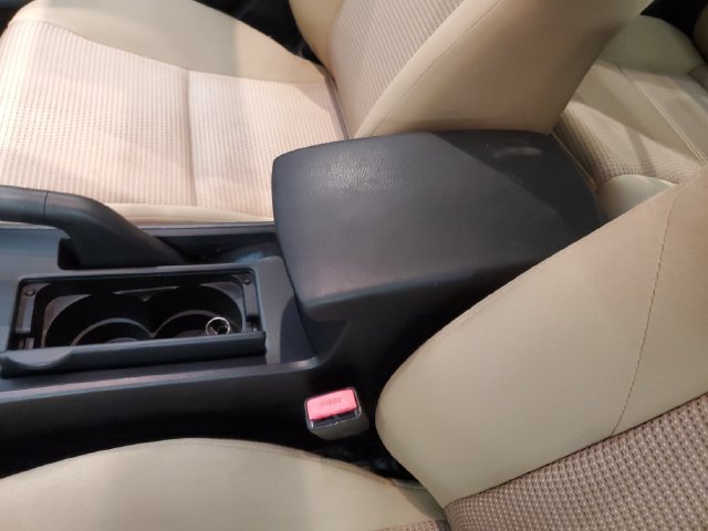 Used 2012 MAZDA MAZDA3 i Touring FWD image 27