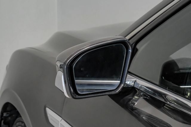 Used 2019 Lincoln Continental Select FWD image 51