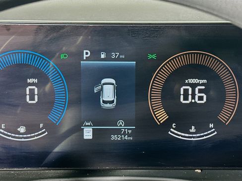 Used 2025 Hyundai Tucson SEL image 19