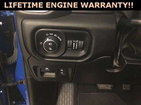 Certified 2025 RAM 1500 Big Horn image 16