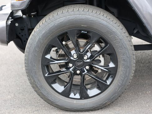 Used 2021 Jeep Wrangler Unlimited Sahara image 11