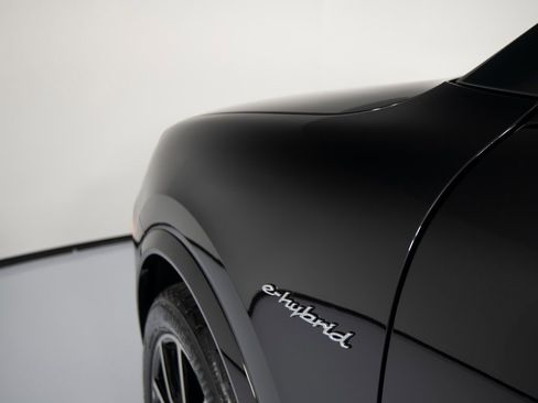 New 2026 Porsche Cayenne E-Hybrid image 37
