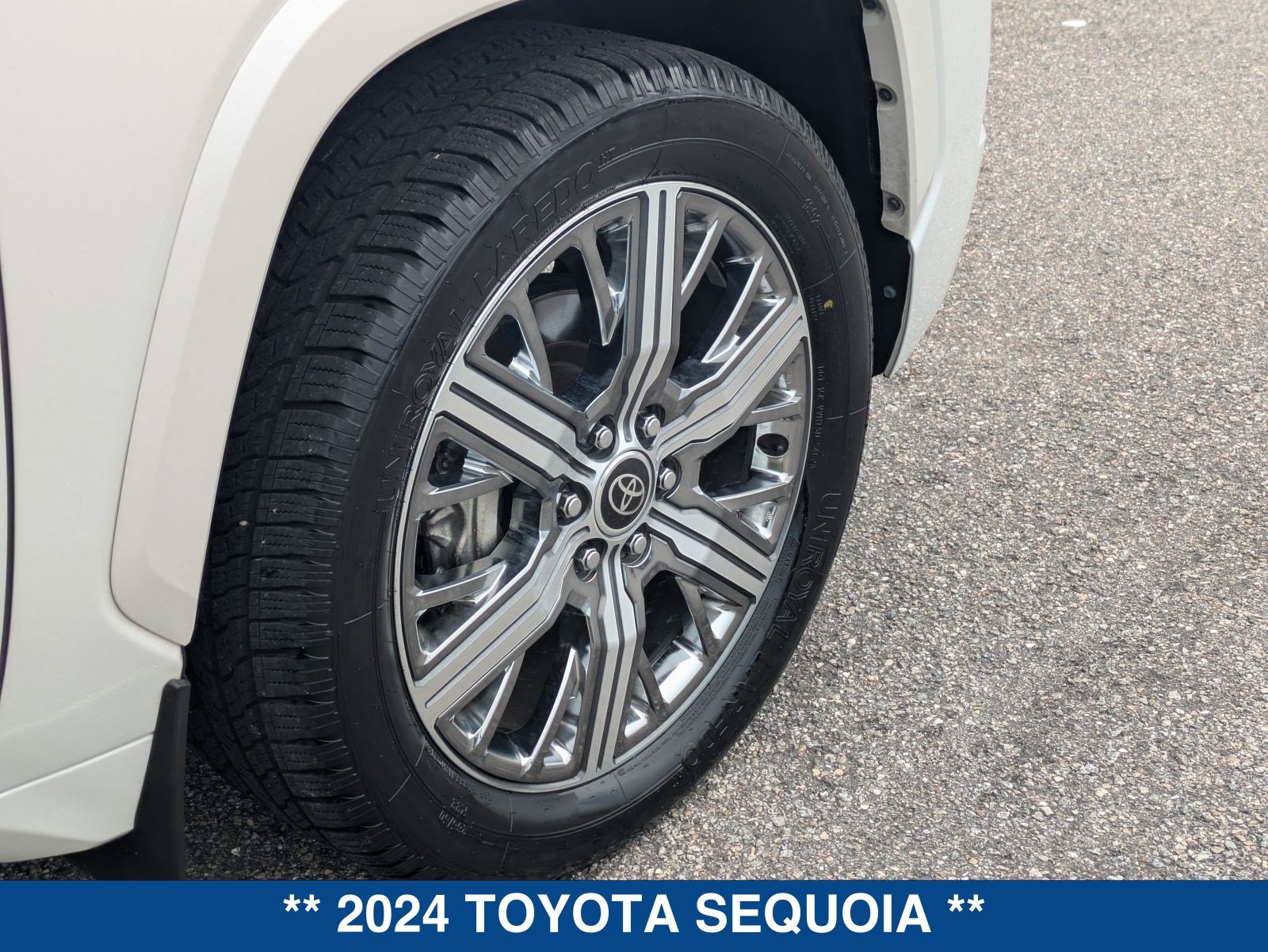 Used 2024 Toyota Sequoia Capstone AWD/4WD image 13