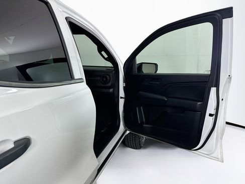 Used 2024 Chevrolet Colorado Trail Boss w/ Advanced Trailering Package image 31