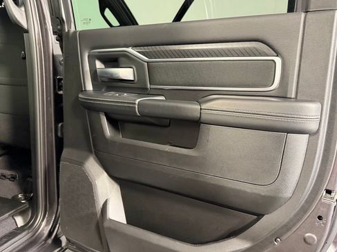 Used 2025 RAM 2500 Big Horn AWD/4WD image 29