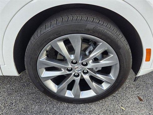 Certified 2022 Buick Envision Avenir w/ Technology Package II image 16