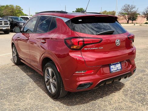 Used 2021 Buick Encore GX Select w/ Sport Touring Package FWD image 2