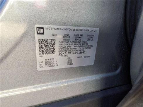 Used 2023 GMC Terrain SLT image 22