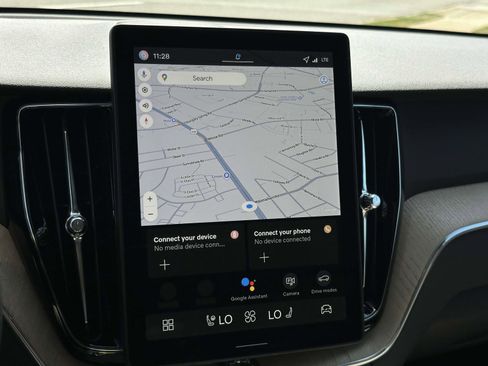 New 2026 Volvo XC60 B5 Core w/ Climate Package image 3