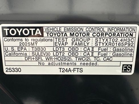 Used 2025 Toyota 4Runner SR5 image 72