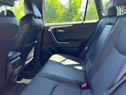 Used 2022 Toyota RAV4 XSE AWD/4WD image 15