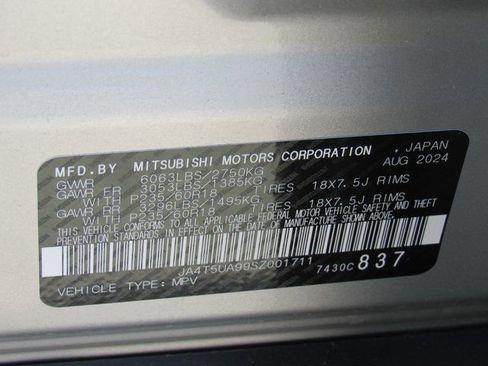 New 2025 Mitsubishi Outlander ES image 13