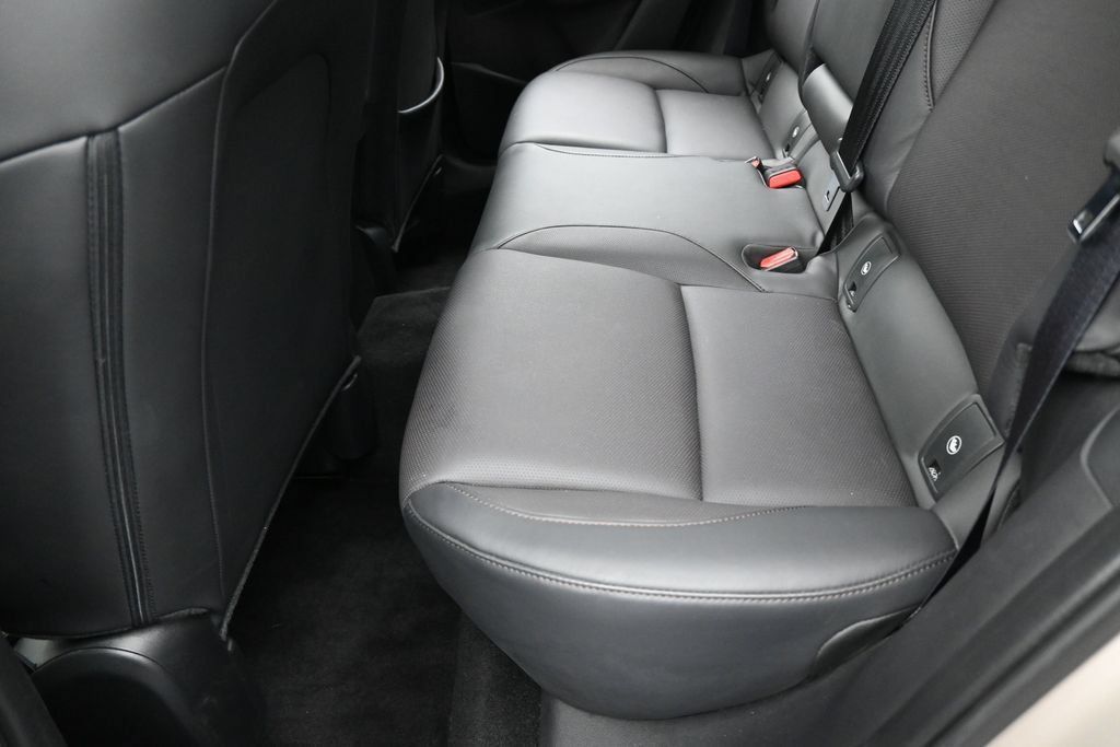 Used 2023 MAZDA CX-30 AWD 2.5 S w/ Premium Package image 31