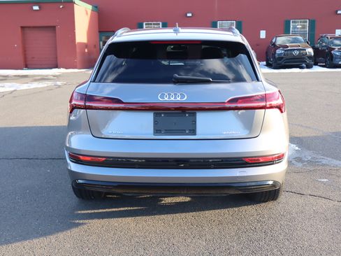 Used 2021 Audi e-tron Premium w/ Convenience Plus Package image 6