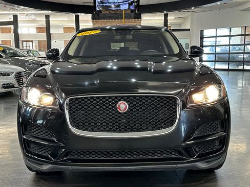 Used 2017 Jaguar F-PACE Premium image 6