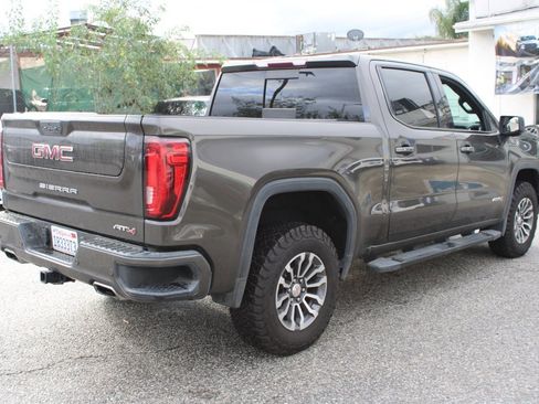 Used 2019 GMC Sierra 1500 AT4 w/ AT4 Premium Package image 4