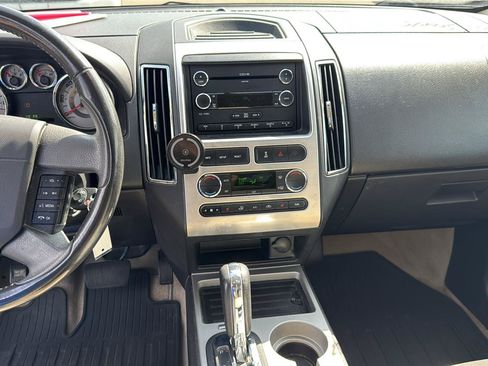 Used 2010 Ford Edge Limited FWD image 10