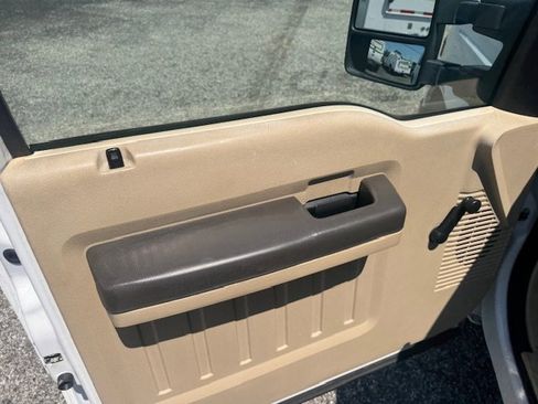 Used 2008 Ford F350 XL image 8