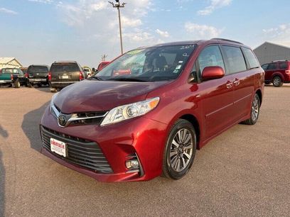 Used 2020 Toyota Sienna XLE 7 Passenger AWD 4dr Mini V