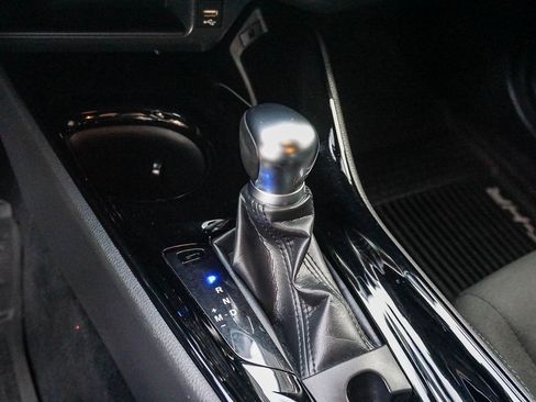 Used 2020 Toyota C-HR XLE image 23