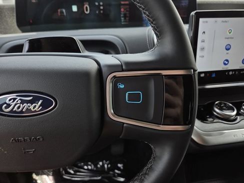 New 2026 Ford Expedition Platinum w/ Driver's Package AWD/4WD image 21
