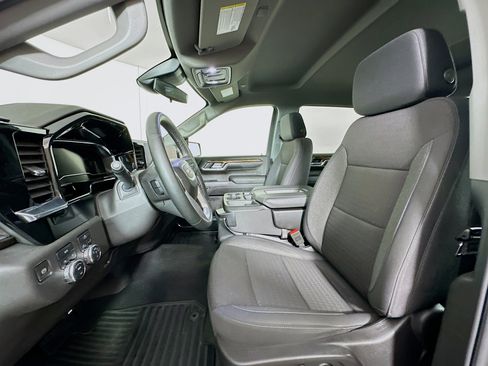 Used 2024 GMC Sierra 1500 Elevation image 13