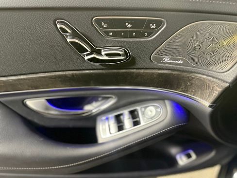 Used 2017 Mercedes-Benz S 550 4MATIC Sedan w/ Premium Package image 19