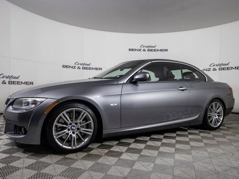 Used 2011 BMW 335i Convertible image 50