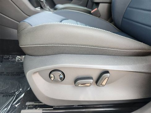 New 2025 Volkswagen Taos SEL image 7