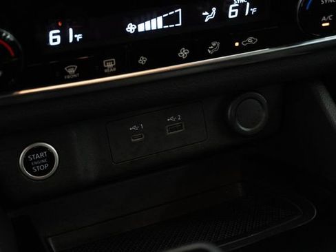 Used 2021 Nissan Rogue SV FWD image 28