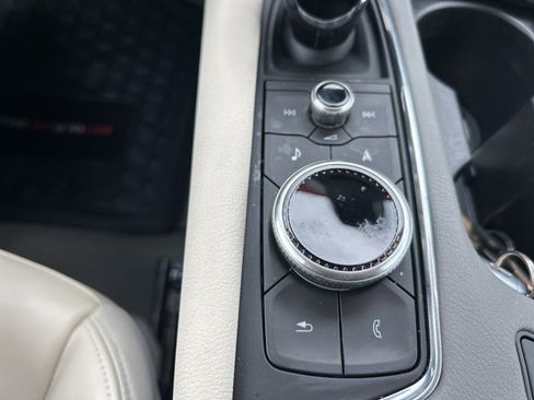 Used 2024 Cadillac XT6 Premium Luxury w/ Technology Package image 31