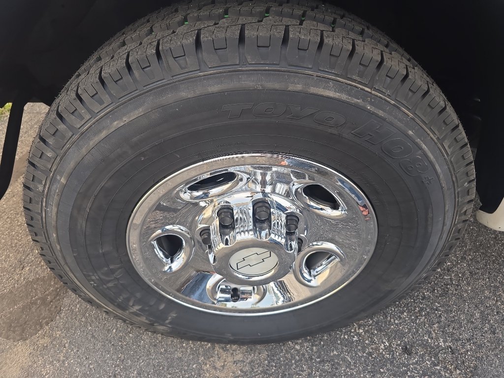 Used 2014 Chevrolet Express 2500 RWD image 26