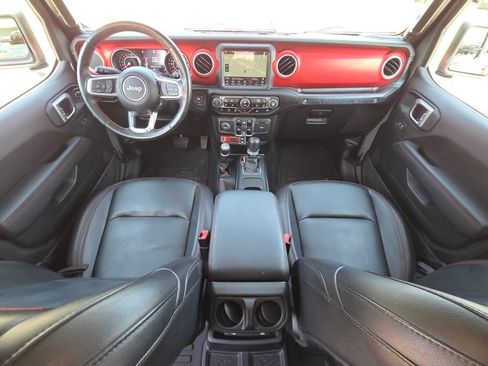 Certified 2021 Jeep Wrangler Unlimited Rubicon w/ Dual Top Group AWD/4WD image 25