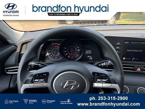 Used 2023 Hyundai Elantra SE FWD image 16