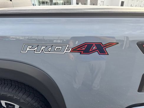 Used 2024 Nissan Frontier PRO-4X w/ Off-Road Protection Package AWD/4WD image 9