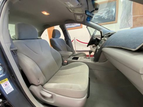 Used 2009 Toyota Camry LE FWD image 12