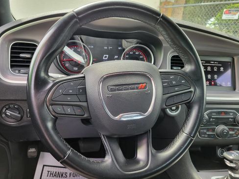 Used 2022 Dodge Charger SXT image 23