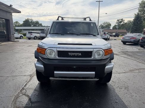 Used 2007 Toyota FJ Cruiser 4WD w/ Upgrade Pkg 2 image 8