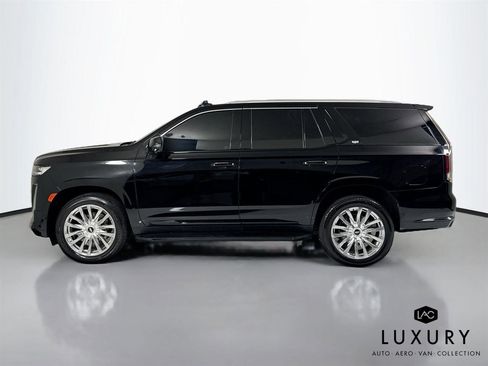Used 2023 Cadillac Escalade Premium Luxury AWD/4WD image 9